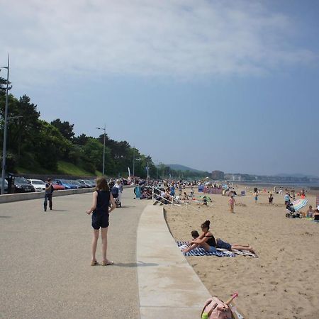 Flat 2 Opposite Travel Lodge 科尔温湾 外观 照片