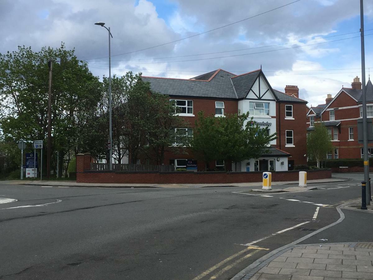 Flat 2 Opposite Travel Lodge 科尔温湾 外观 照片