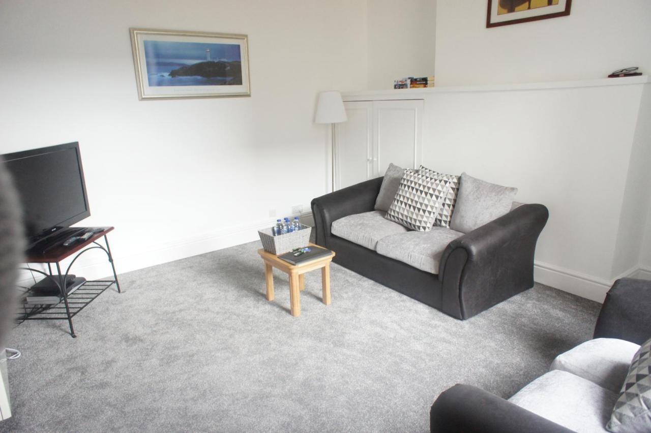 Flat 2 Opposite Travel Lodge 科尔温湾 外观 照片